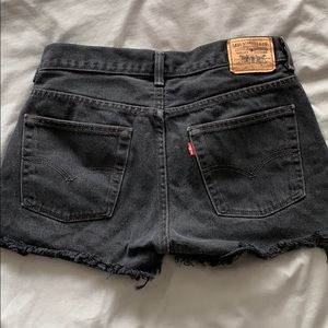 Aritzia x Levi’s cutoff denim shorts